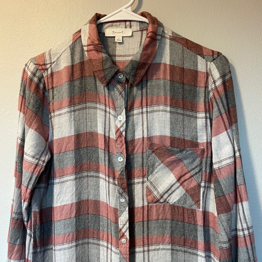 Flannel - Picture 2 of 6